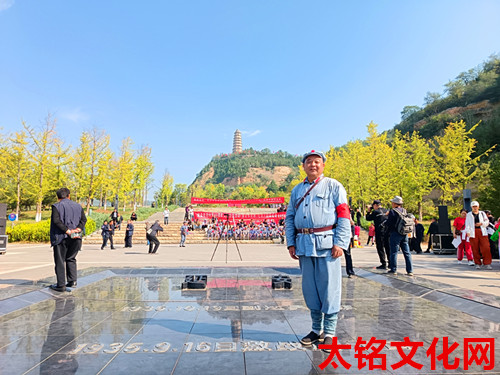 1753606856173327.jpg 2024年9月24日  陕西省延安市宝塔区南麓的龙湾山 南市办事处新民村宝塔山下广场_副本.jpg