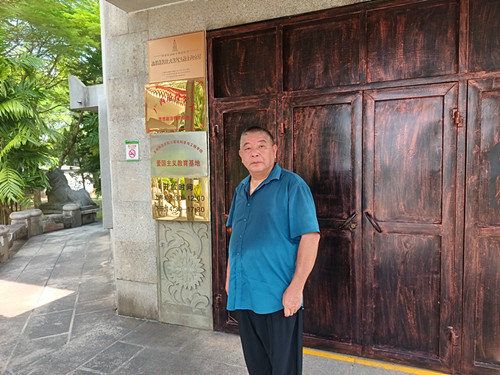 1759219826145731.jpg 2025年9月20日广西壮族自治区玉林市玉州区龟山公园内玉林市烈士纪念广场 山顶纪念塔1_副本.jpg