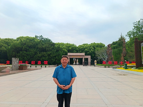 1774182823147344.jpg 2025年5月15日上海市徐汇区龙华西路180号 龙华烈士陵园_副本.jpg